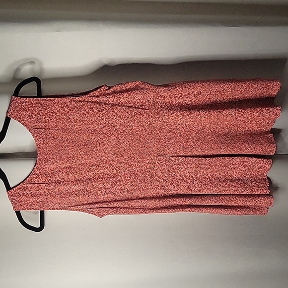 🌴 A.N.A. A New Approach Sleeveless Tunic Top Red with Floral Print - Picture 7 of 9